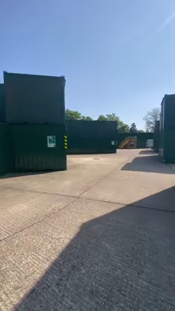 Self Storage with Wide Turning Circles